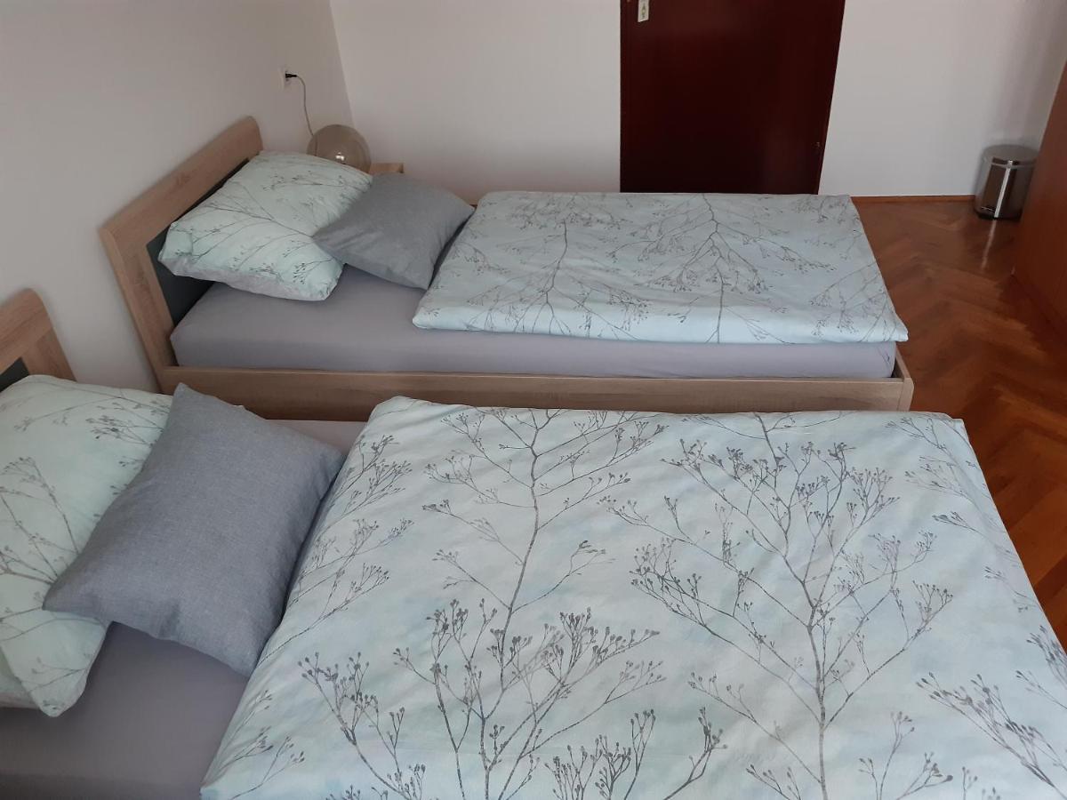 Apartman Helena Слуни Экстерьер фото